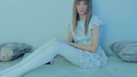 Lily online show from September 15, 4:23 am