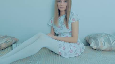 Lily online show from October 5, 4:33 am