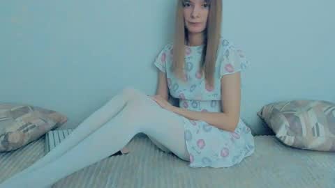 Lily online show from November 2, 3:42 am