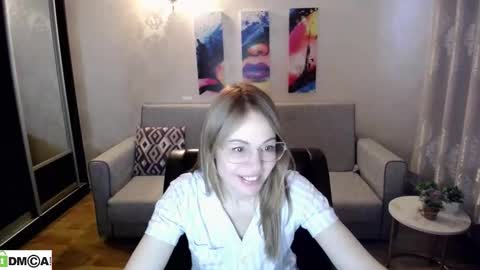 Snapshot of your_crush_12 chatting on November 10, 8:02 am your_crush_12 online show from November 10, 8:02 am