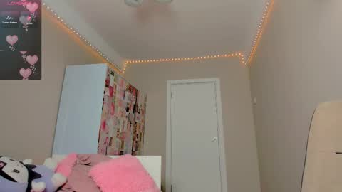 your_cute_aisha online show from September 15, 8:31 pm