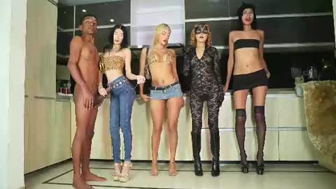 Aysel Chloe Noa and Zoe online show from August 9, 8:36 pm