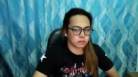 your_dreamgirlxxx69 online show from September 9, 5:18 am
