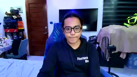 your_dreamgirlxxx69 online show from July 31, 10:14 am