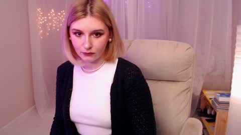 Freya online show from February 6, 5:35 am