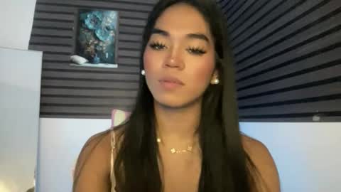 Snapshot of your_goddess_ayesha chatting on June 8, 6:19 pm your_goddess_ayesha online show from June 8, 6:19 pm