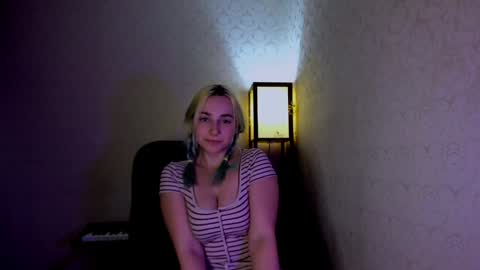 Cora online show from December 5, 4:34 pm