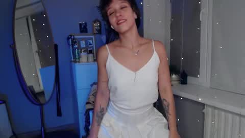 Alex and Kris long hair online show from September 25, 7:39 pm