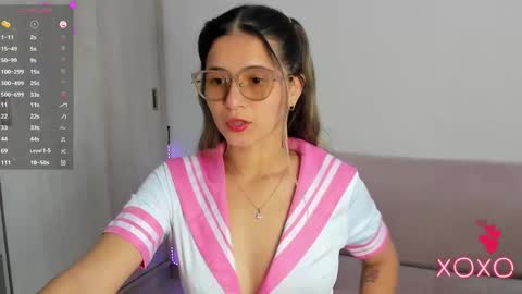 Lila  online show from September 18, 7:16 pm