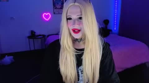 Eva online show from October 2, 7:10 pm