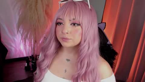 Cami independent model online show from September 17, 6:37 am