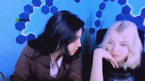 Snapshot of your_marta chatting on March 10, 9:36 am your_marta online show from March 10, 9:36 am