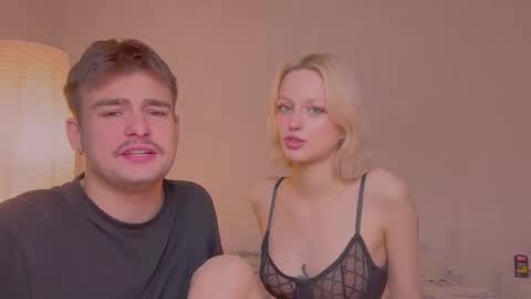 Snapshot of your_molly_mark chatting on October 12, 12:59 pm your_molly_mark online show from October 12, 12:59 pm