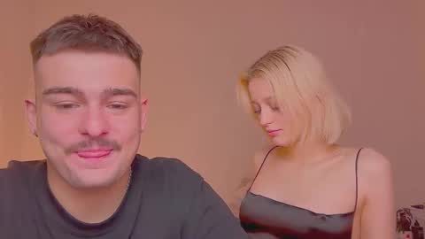 Snapshot of your_molly_mark chatting on October 21, 5:35 pm your_molly_mark online show from October 21, 5:35 pm