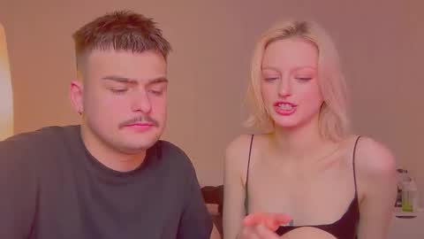 Snapshot of your_molly_mark chatting on October 24, 5:53 pm your_molly_mark online show from October 24, 5:53 pm