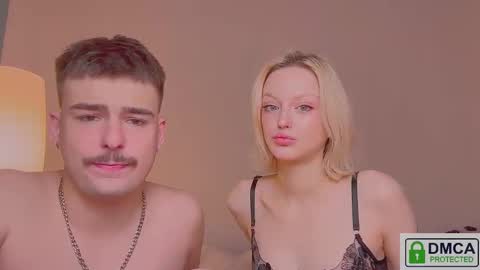 Snapshot of your_molly_mark chatting on November 3, 7:15 pm your_molly_mark online show from November 3, 7:15 pm