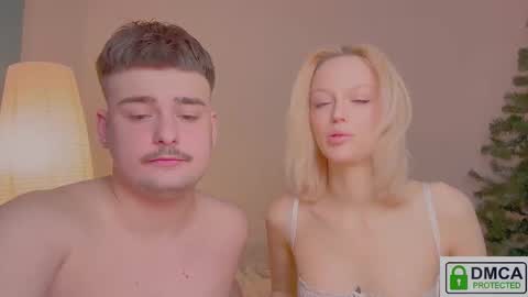 your_molly_mark online show from February 1, 9:19 am