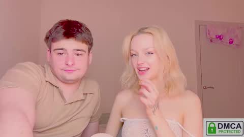 your_molly_mark online show from March 19, 9:30 pm