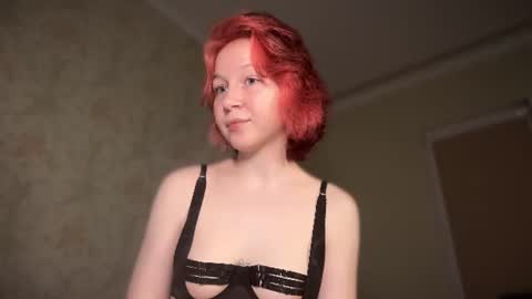 Snapshot of your_moonlight_ chatting on June 9, 4:18 pm Mia online show from June 9, 4:18 pm