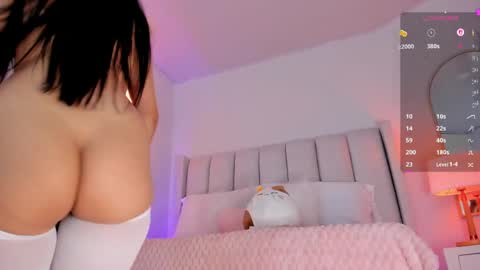 your_petite18 online show from May 14, 11:44 pm