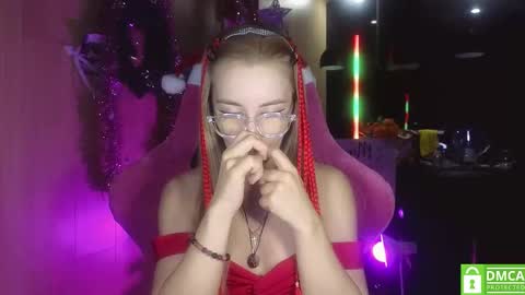Snapshot of your_psychologist chatting on December 23, 12:25 am Alice online show from December 23, 12:25 am