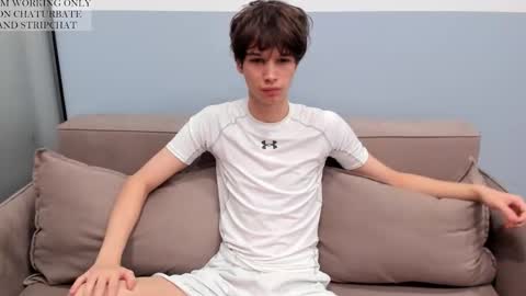 your_shy_guy online show from September 26, 6:23 pm