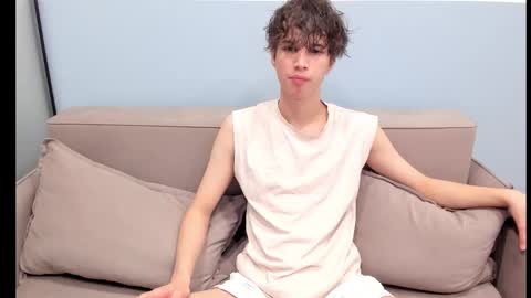 your_shy_guy online show from October 2, 3:13 am