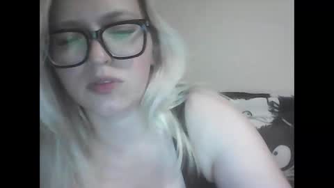 Roxy online show from June 2, 5:48 pm