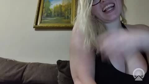 Roxy online show from July 27, 7:32 pm