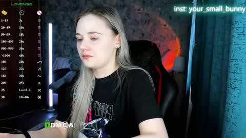Molly online show from April 28, 2:27 am