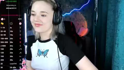 Molly online show from June 20, 2:25 am