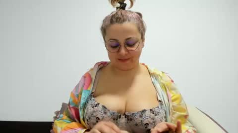 Snapshot of your_victoria chatting on January 9, 11:56 pm Your Victoria online show from January 9, 11:56 pm