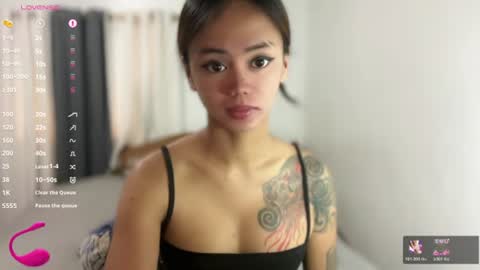 Snapshot of your_wetdreams69 chatting on June 24, 4:22 am luvly online show from June 24, 4:22 am