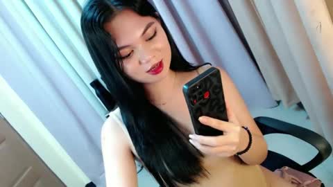 Hi its me Yna online show from December 17, 6:09 pm