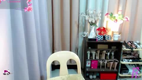 Hi its me Yna online show from February 1, 11:42 am