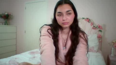 Snapshot of yourbella37 chatting on May 8, 8:14 pm yourbella37 online show from May 8, 8:14 pm