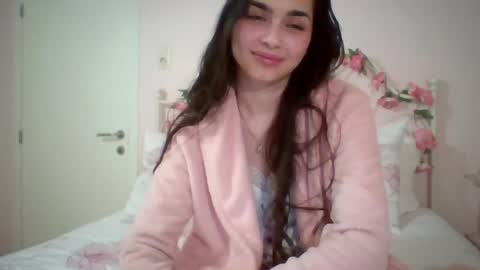 Snapshot of yourbella37 chatting on May 12, 8:28 pm yourbella37 online show from May 12, 8:28 pm