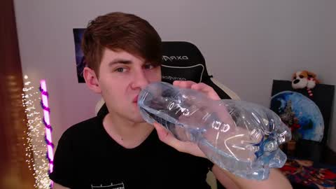 Snapshot of yourbilly chatting on December 24, 6:00 am Billy online show from December 24, 6:00 am