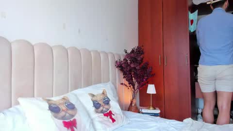 YOURBOYNEXTDOOR online show from October 19, 3:01 pm