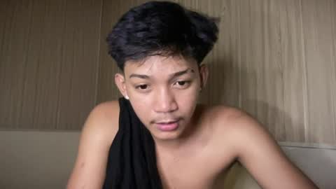 Snapshot of yourcumboy88 chatting on June 12, 1:10 pm yourcumboy88 online show from June 12, 1:10 pm