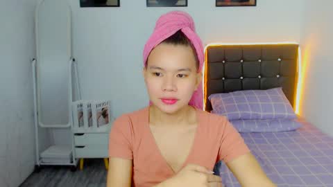 Snapshot of yourcuteprincess_ chatting on June 6, 1:38 pm yourcuteprincess_ online show from June 6, 1:38 pm