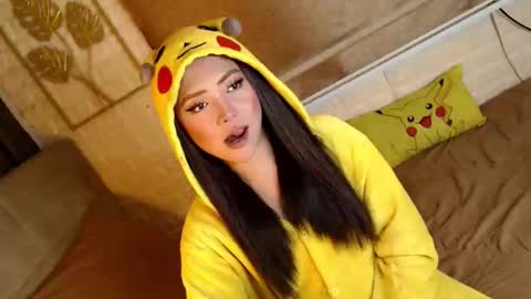 JEN  online show from February 23, 10:56 am