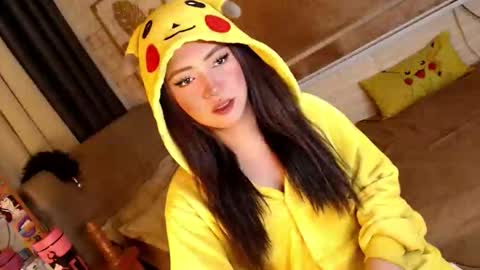 JEN  online show from March 11, 11:05 am