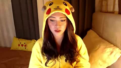 JEN  online show from March 29, 3:01 pm