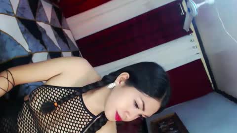 yourdream_gurl online show from February 26, 11:52 am