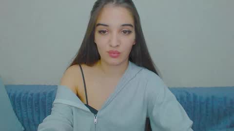 Snapshot of yourdreammary chatting on September 27, 12:15 am Adele online show from September 27, 12:15 am