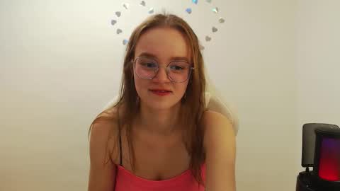 Snapshot of yourdreamray chatting on October 24, 5:20 pm Lana online show from October 24, 5:20 pm