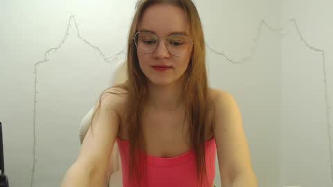 Snapshot of yourdreamray chatting on April 19, 5:23 pm Lana online show from April 19, 5:23 pm