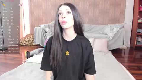 Snapshot of youreyesgazm chatting on October 6, 10:02 am Mary online show from October 6, 10:02 am