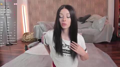 Snapshot of youreyesgazm chatting on October 9, 9:51 am Mary online show from October 9, 9:51 am